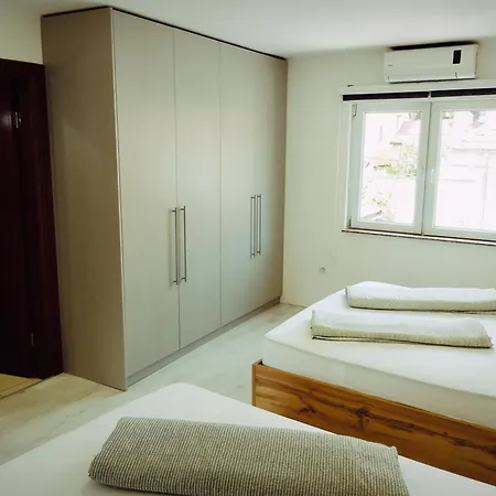 アパート Bujrum *